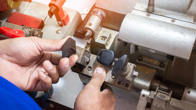 We present a strong case for being your industrial locksmith service provider in Washington: